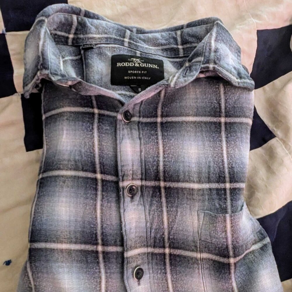 Rodd & Gunn long sleeve flannel button up - size S